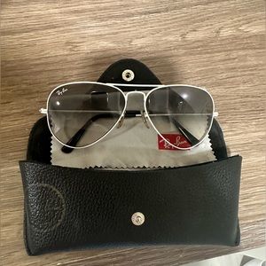 Ray-Ban Aviator white